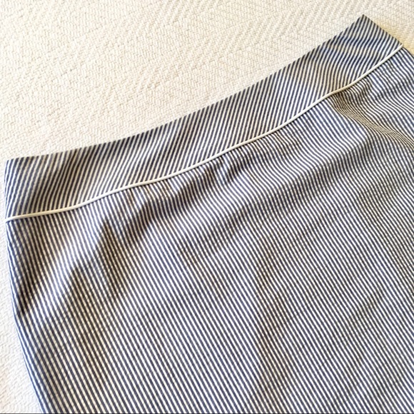 Tahari Seersucker Pencil Skirt - Blue/white sz 10 - Picture 2 of 8
